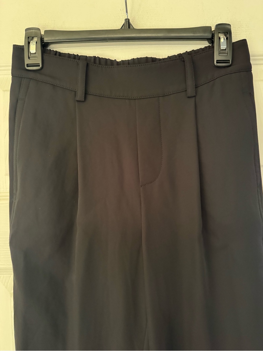 Vince Pleated Pull-On Tapered Leg Pants Cropped Women’s Black Size XS - Picture 9 of 13